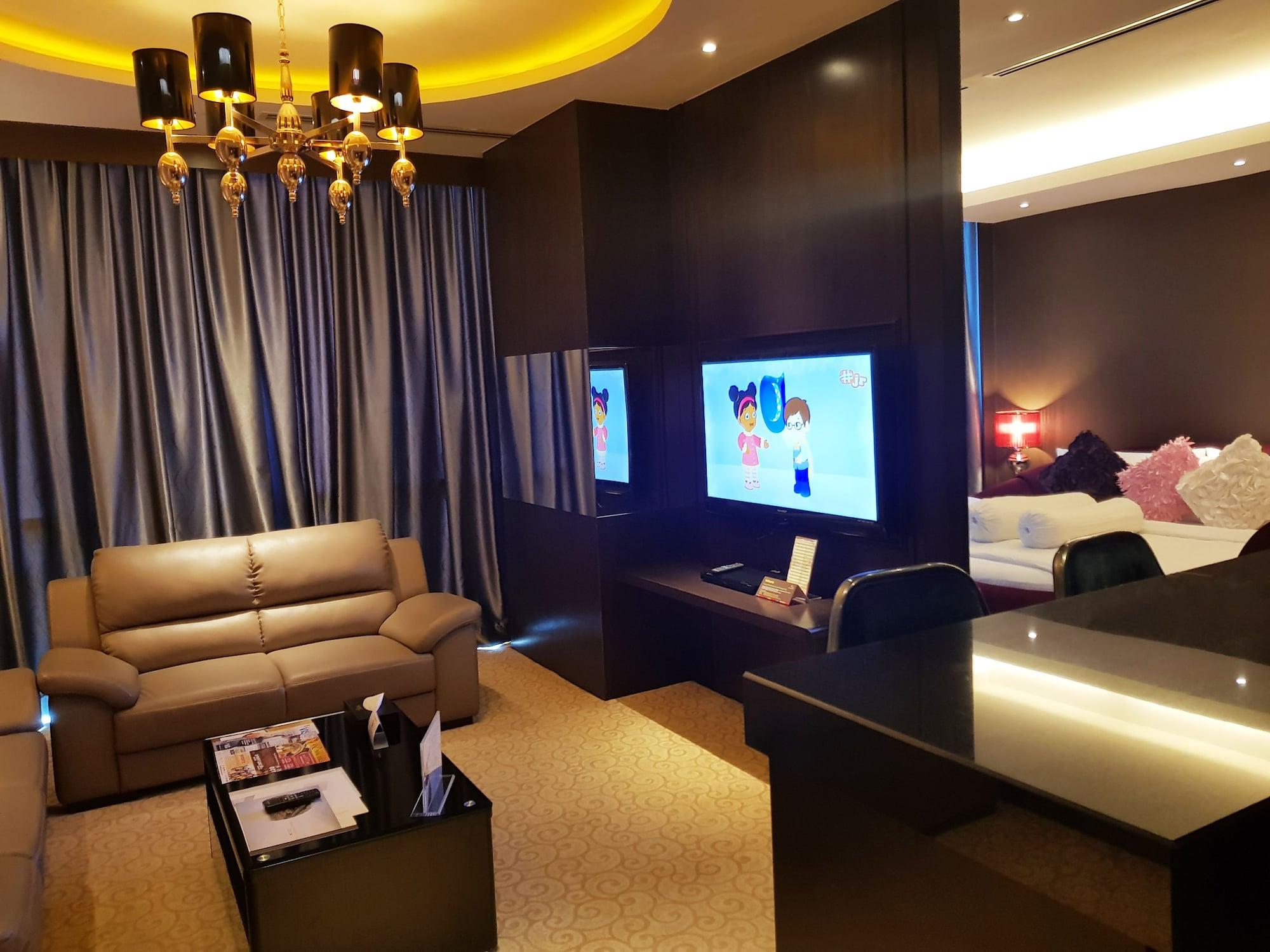 Ksl Hotel & Resort Johor Bahru Ngoại thất bức ảnh A room at the hotel