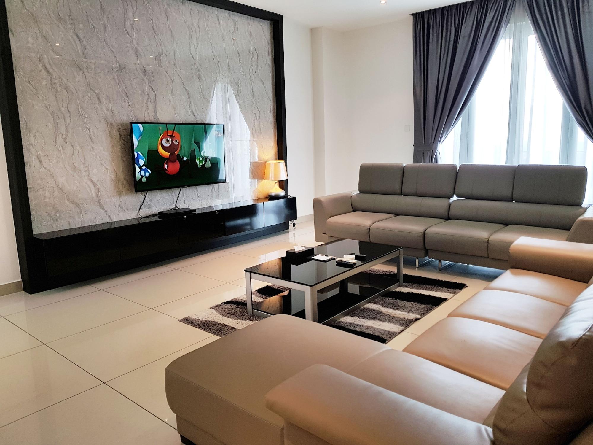 Ksl Hotel & Resort Johor Bahru Ngoại thất bức ảnh Interior of a modern living room