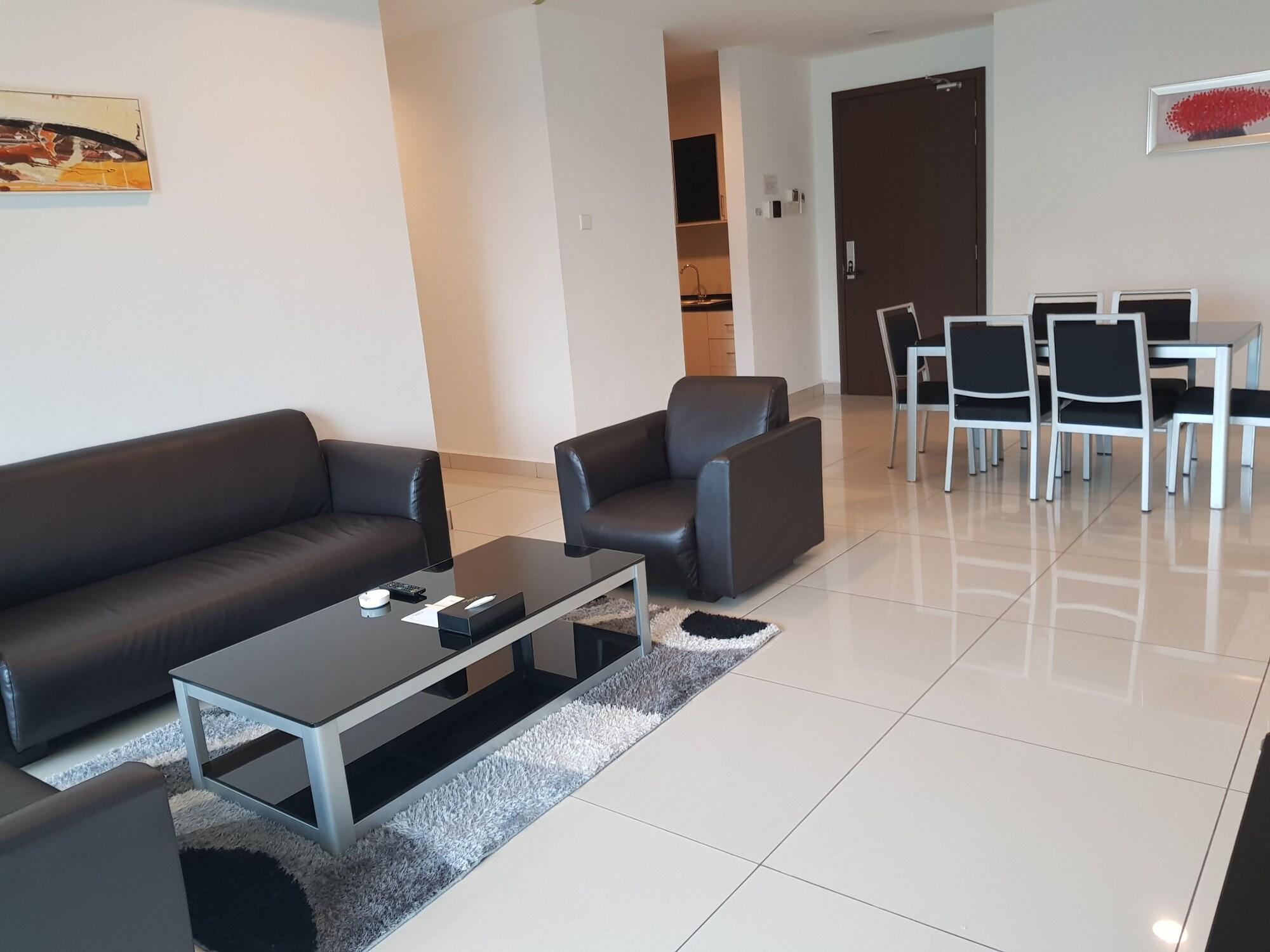 Ksl Hotel & Resort Johor Bahru Ngoại thất bức ảnh A living room in a modern apartment
