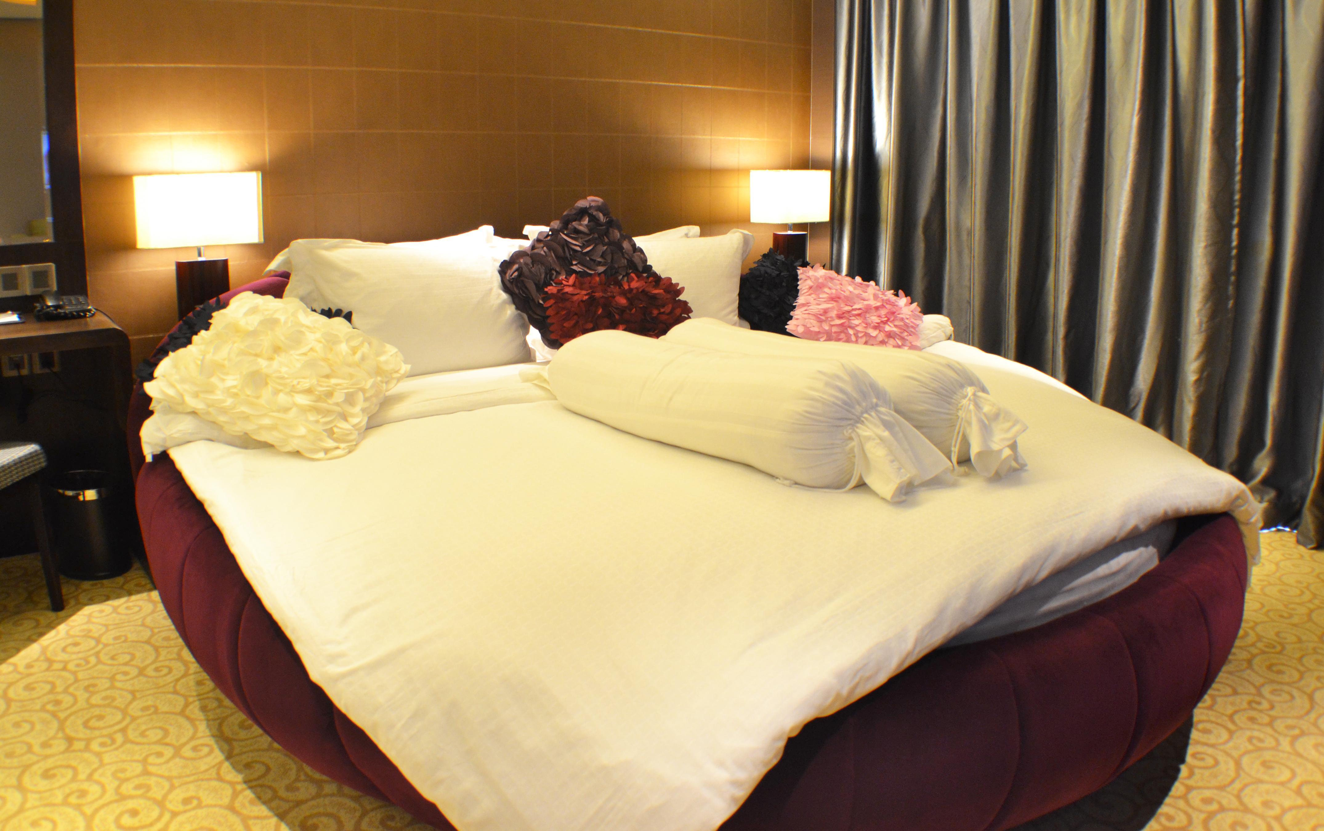 Ksl Hotel & Resort Johor Bahru Ngoại thất bức ảnh A guest room at the hotel