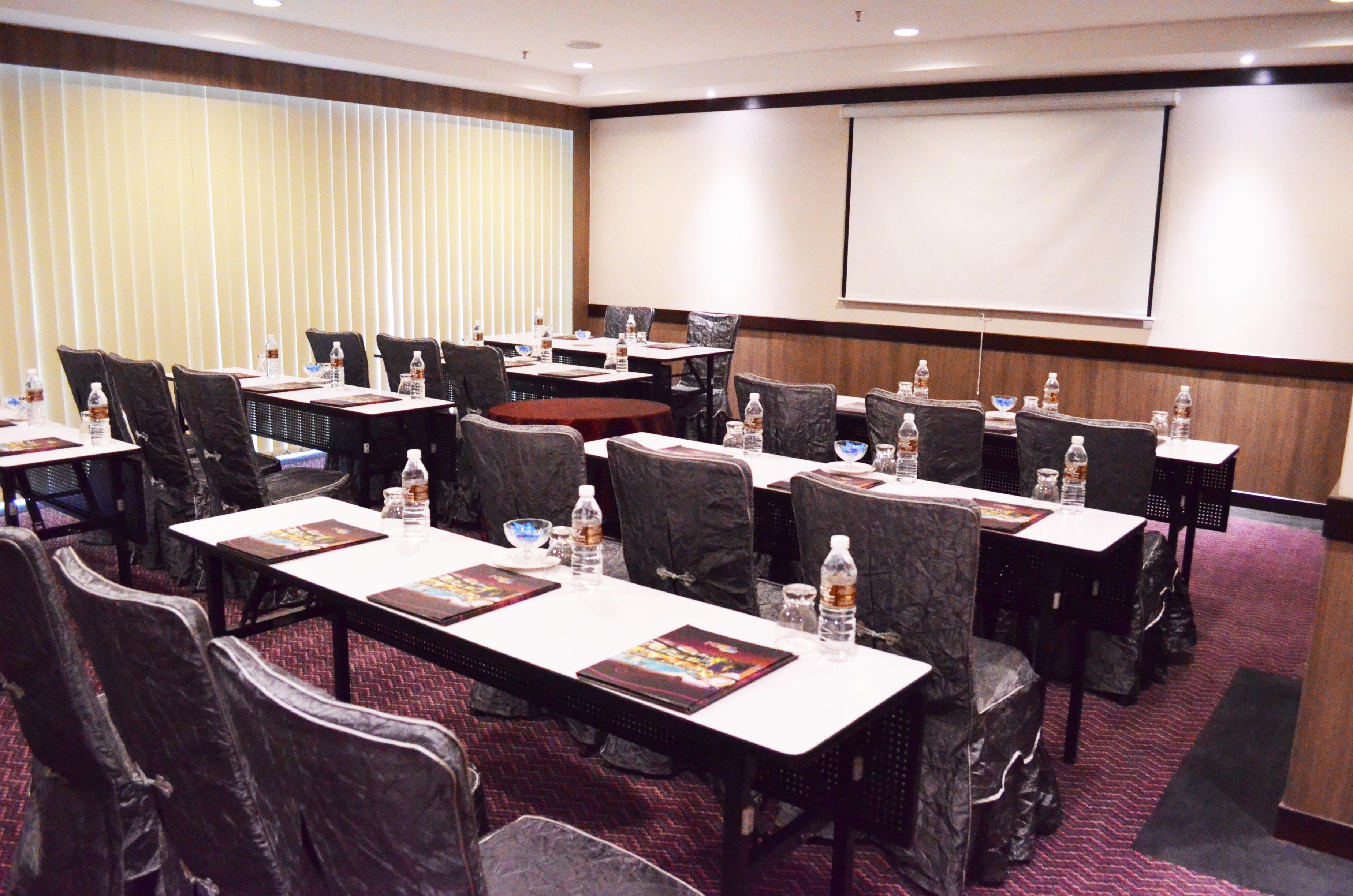 Ksl Hotel & Resort Johor Bahru Ngoại thất bức ảnh The meeting room of the hotel