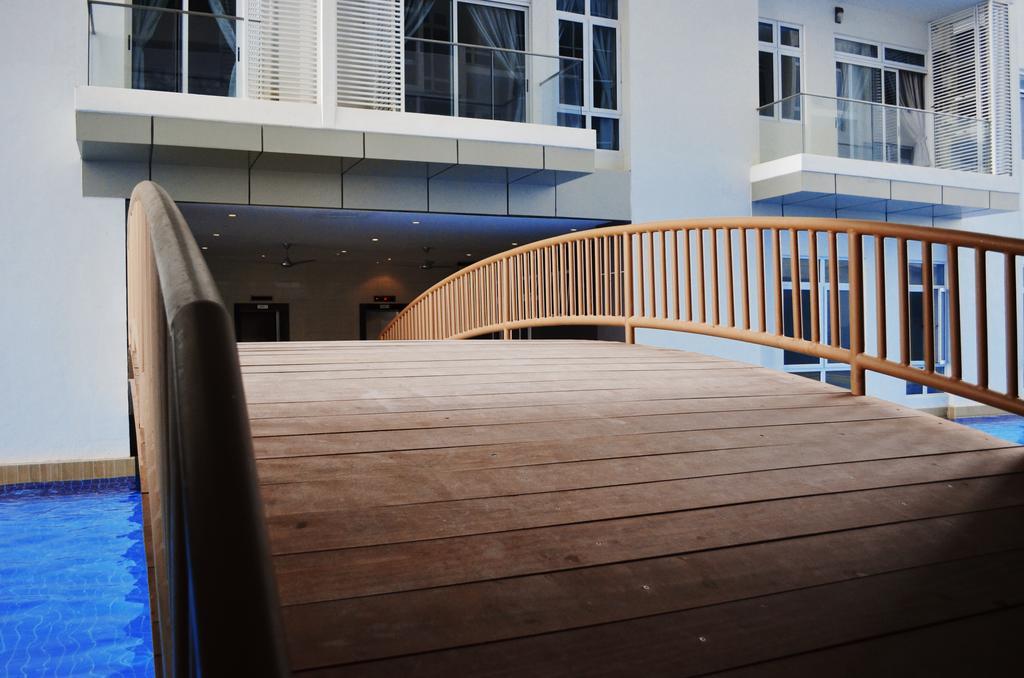 Ksl Hotel & Resort Johor Bahru Ngoại thất bức ảnh The bridge in 2014